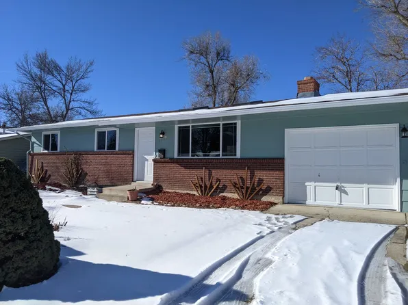 1637 Mount Evans Dr, Longmont, CO 80504