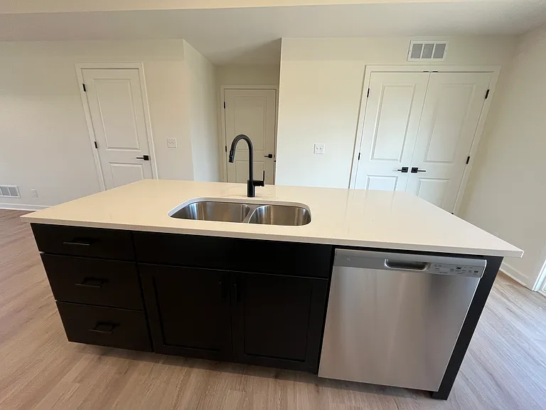 2823 Foxglove Ln — Photo 23