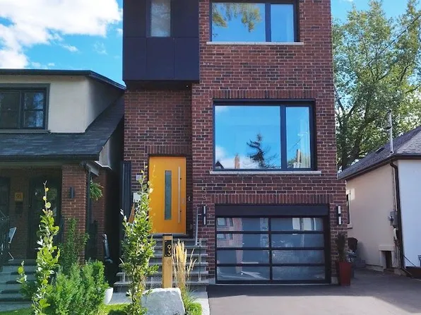 93 Lake Cres, Toronto, ON M8V 1W2