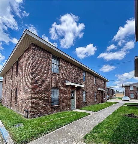 1st image of 905 Linda Ln APT C