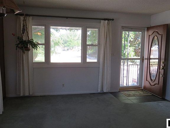 2nd image of 1215 Mary Anne Dr