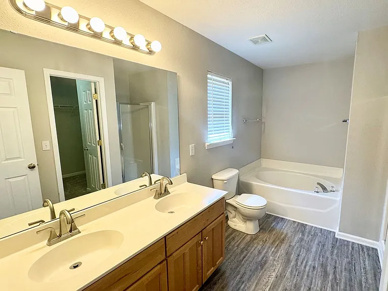 9413 Thatcher Hall Ct — Photo 7