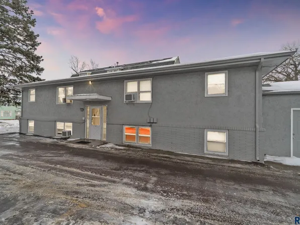 637 S Dakota Ave, Sioux Falls, SD 57104