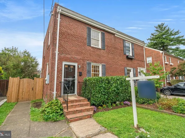 317 E Custis Ave, Alexandria, VA 22301