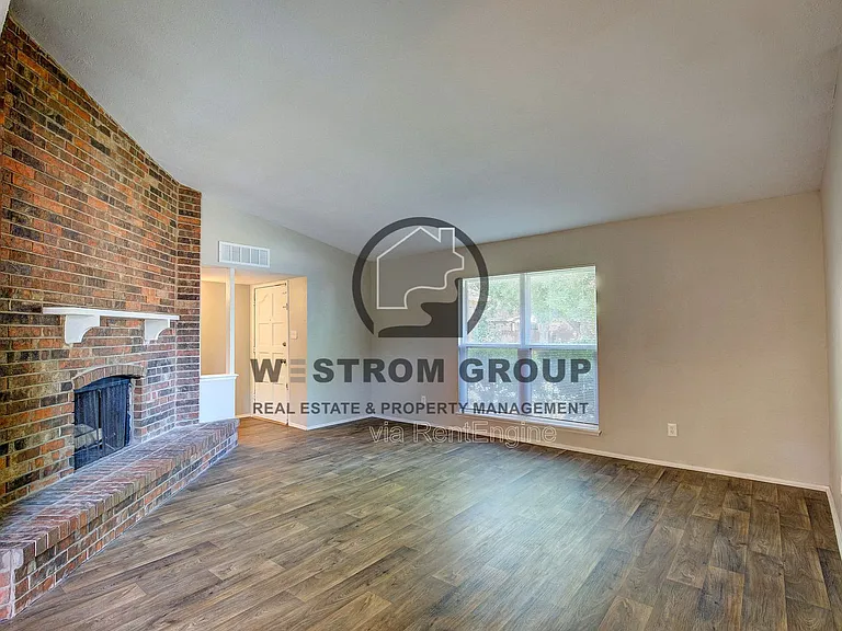 7801 Summerglen Rd — Photo 32