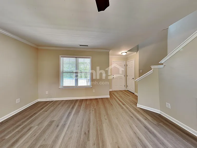 111 Chadford Pl — Photo 6