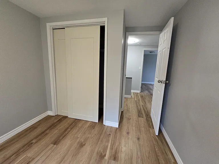 12 Pearl Cres #3 — Photo 10
