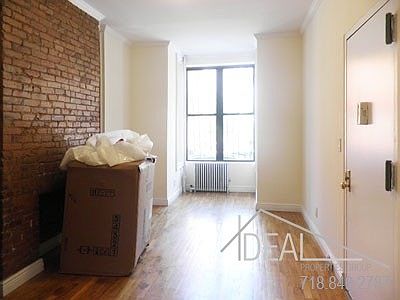 1st image of 264 Saint James Pl #2