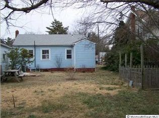 39 Division St, Manahawkin, NJ 08050