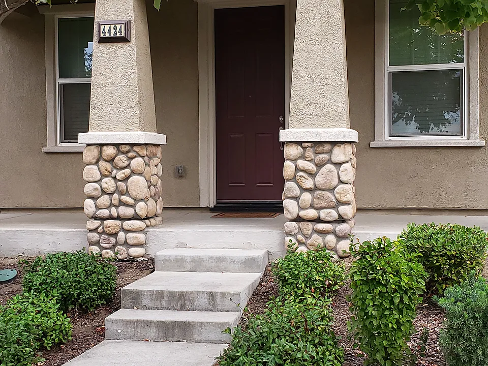 4424 Natomas Central Dr