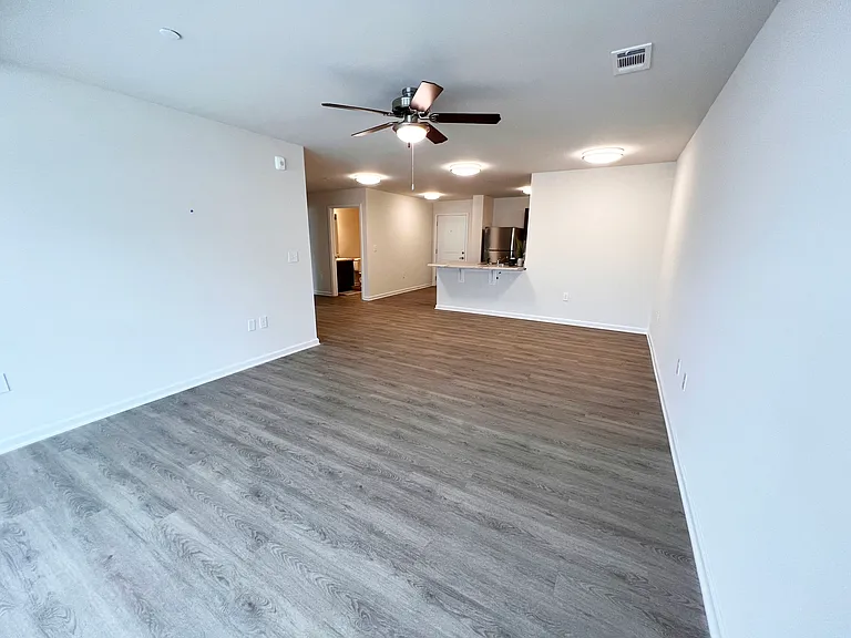 The Sullivan Apartments — Photo 10
