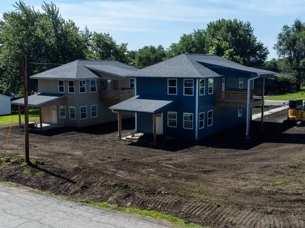 719-A B & W, Cameron, MO 64429
