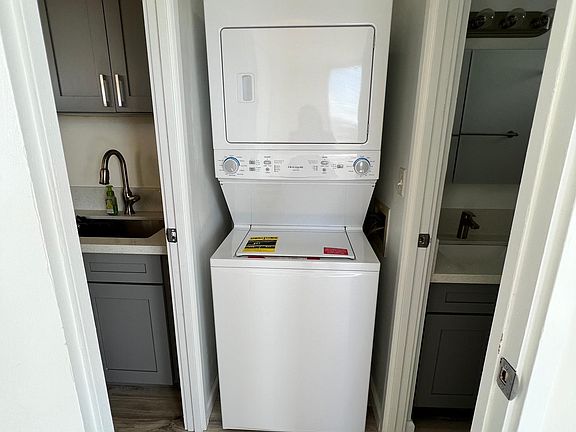 brand new washer/dryer in unit