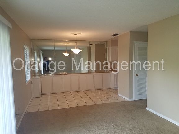 4th image of 401 Georgetown D Dr
