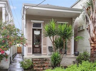 2907 Laurel St, New Orleans, LA 70115