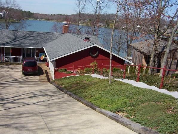 1st image of 170 W Pine Dr