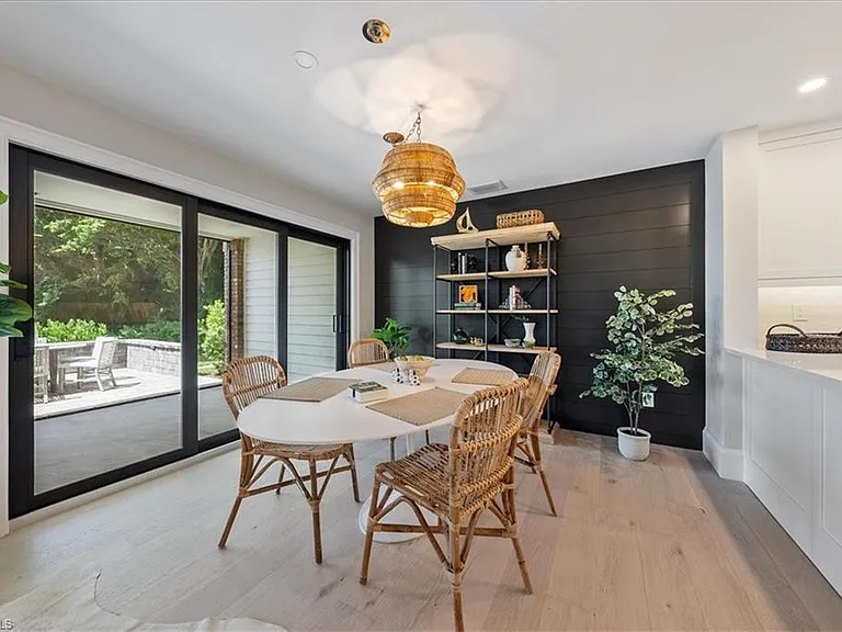 569 Park Shore Dr #G5 — Photo 9