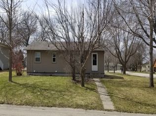 1225 27th St NW, Willmar, MN 56201
