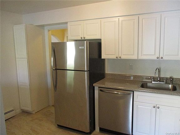 5th image of 7 Brevoort Dr APT 2A