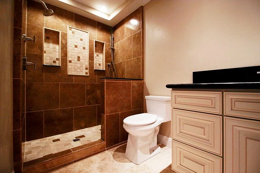7527 Jerez Ct — Photo 4