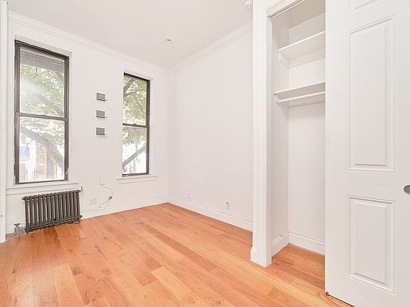 3rd image of 104 E 7th St APT 3