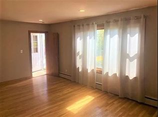 110 7th Ave #1, Lowell, MA 01854