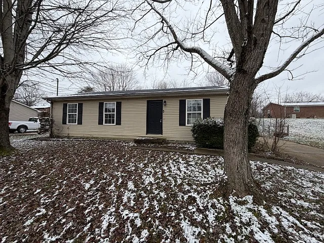 Building Photo - 111 Norwood Dr