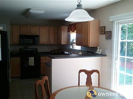Breakfast area, kitchen