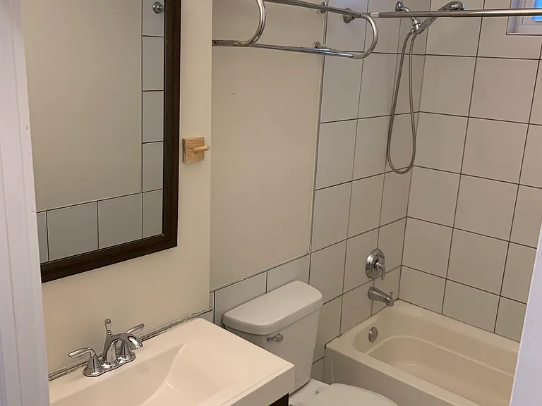 3145 N Seminary Ave #1F — Photo 11
