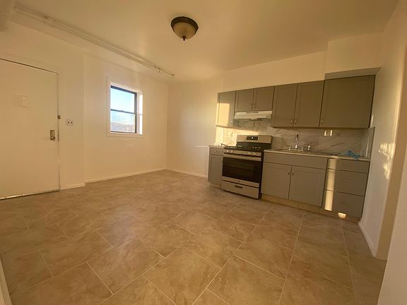 3rd image of 101 Southside Ave #Gl