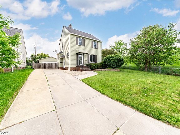 3rd image of 3136 W 138th St