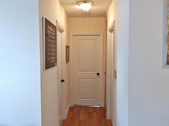 3rd image of 28 Wollaston Ave #8