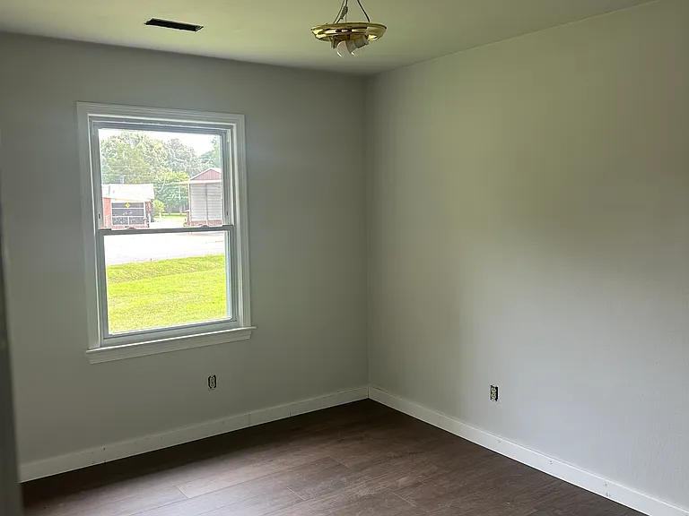 344 Hurdle Dr — Photo 10