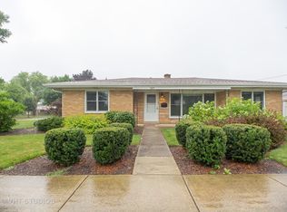 605 E Washington St, Itasca, IL 60143