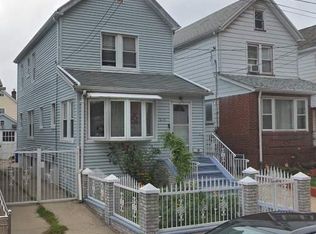 9214 213th St, Queens Village, NY 11428