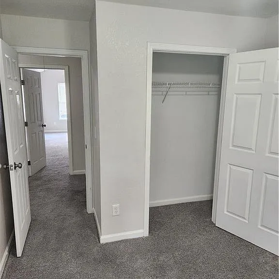 387 Brookview Dr — Photo 25