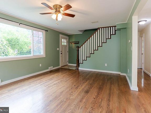 4th image of 1724 E Branch Rd