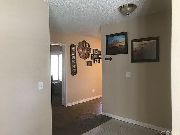 4th image of 951 E Banyan St