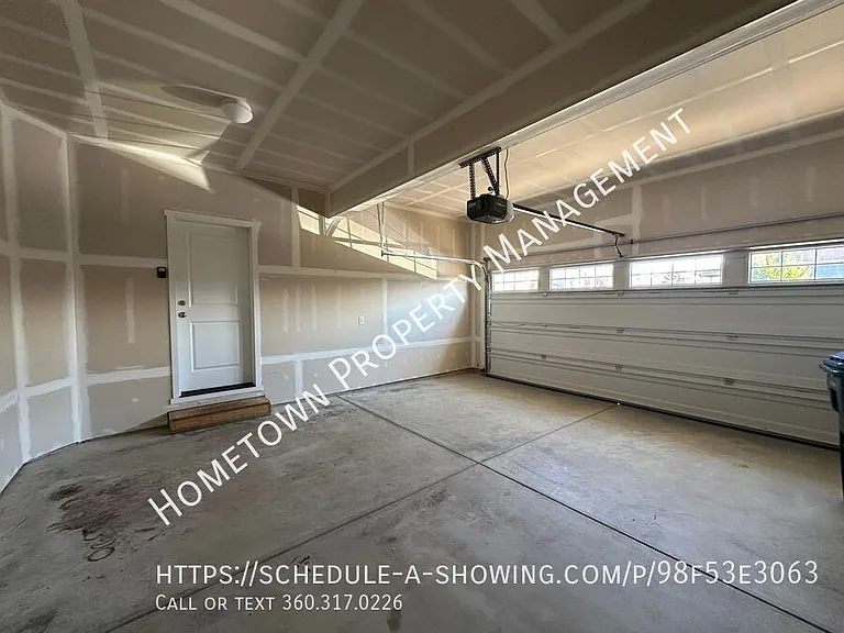 6918 Oleander Ave NE — Photo 7