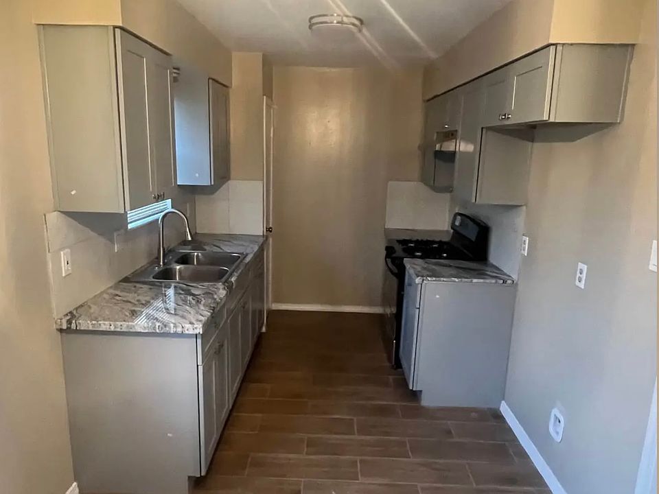 1st image of 3907 Curly Oaks Dr