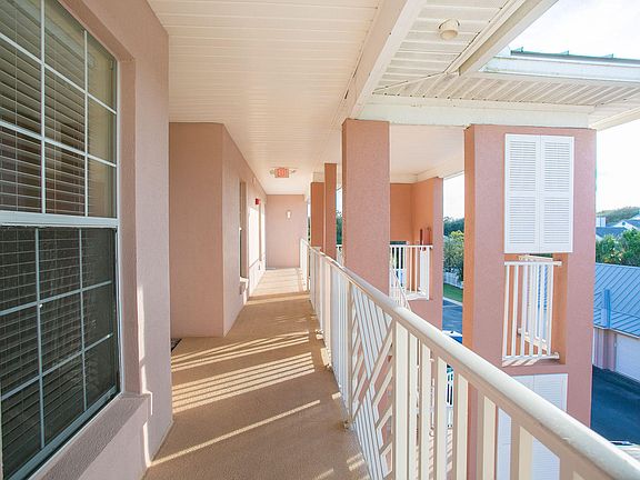 4th image of 255 Atlantis Cir Unit 304
