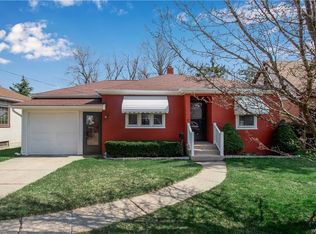 9 Pleasant St, Cheektowaga, NY 14225