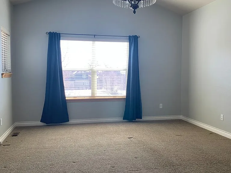 2380 Hecla Dr — Photo 24