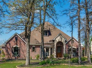 115 Woodland Dr, Aubrey, TX 76227