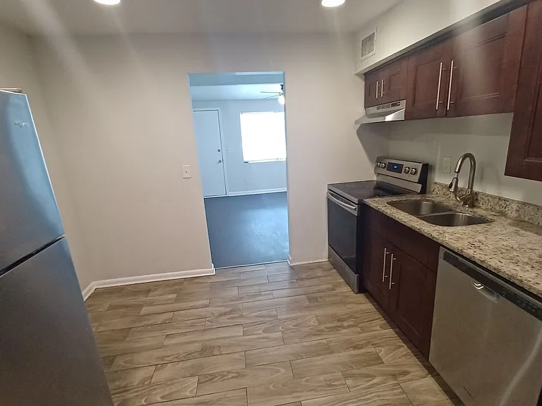 1868 Doyon Ct — Photo 8