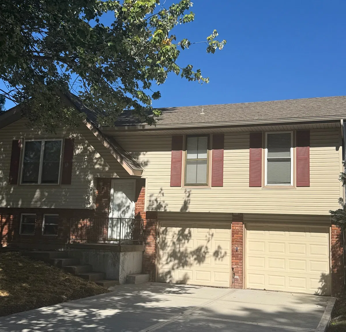 3 bed, 1400 sqft, $2,590 — Photo 1