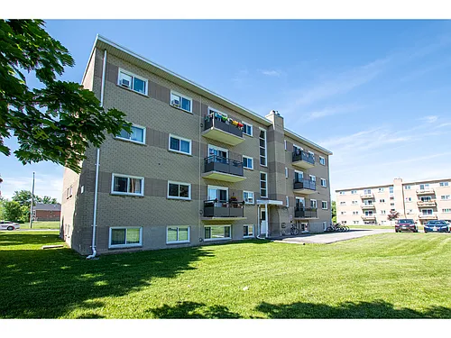120 Borden St #11 Photo 1