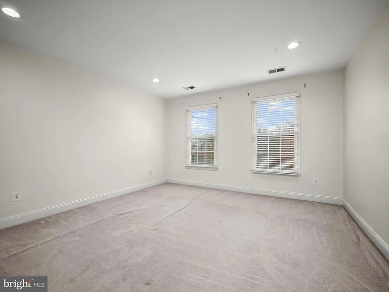43480 Foxgrove Ct — Photo 39