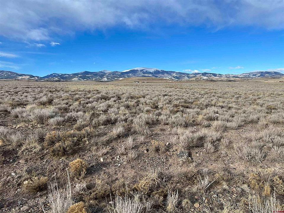 2nd image of 135 Antelope Circle