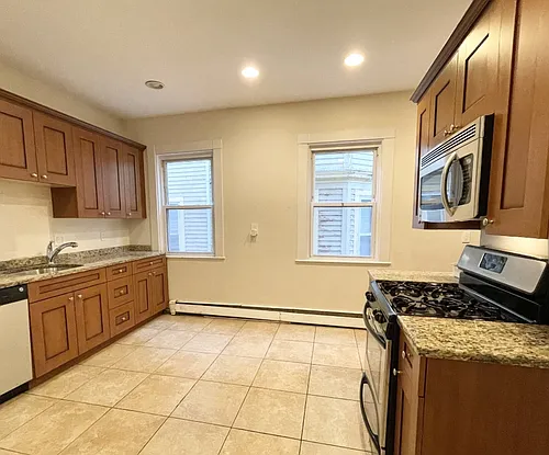 72 Calumet St #2A Photo 1